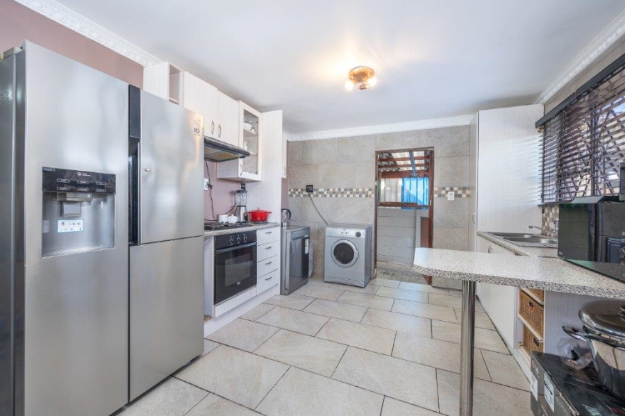 3 Bedroom Property for Sale in Tuscany Glen Western Cape